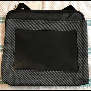 Thirty-One Oh-Snap Pocket